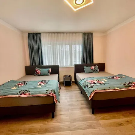 Pansiyon Leo Zentrum Rüsselsheim