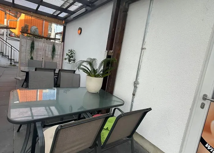 Leo Zentrum Ubytování v soukromí Rüsselsheim